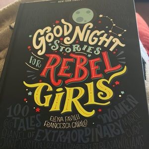 Book about 100 immigrant women who changed the world.